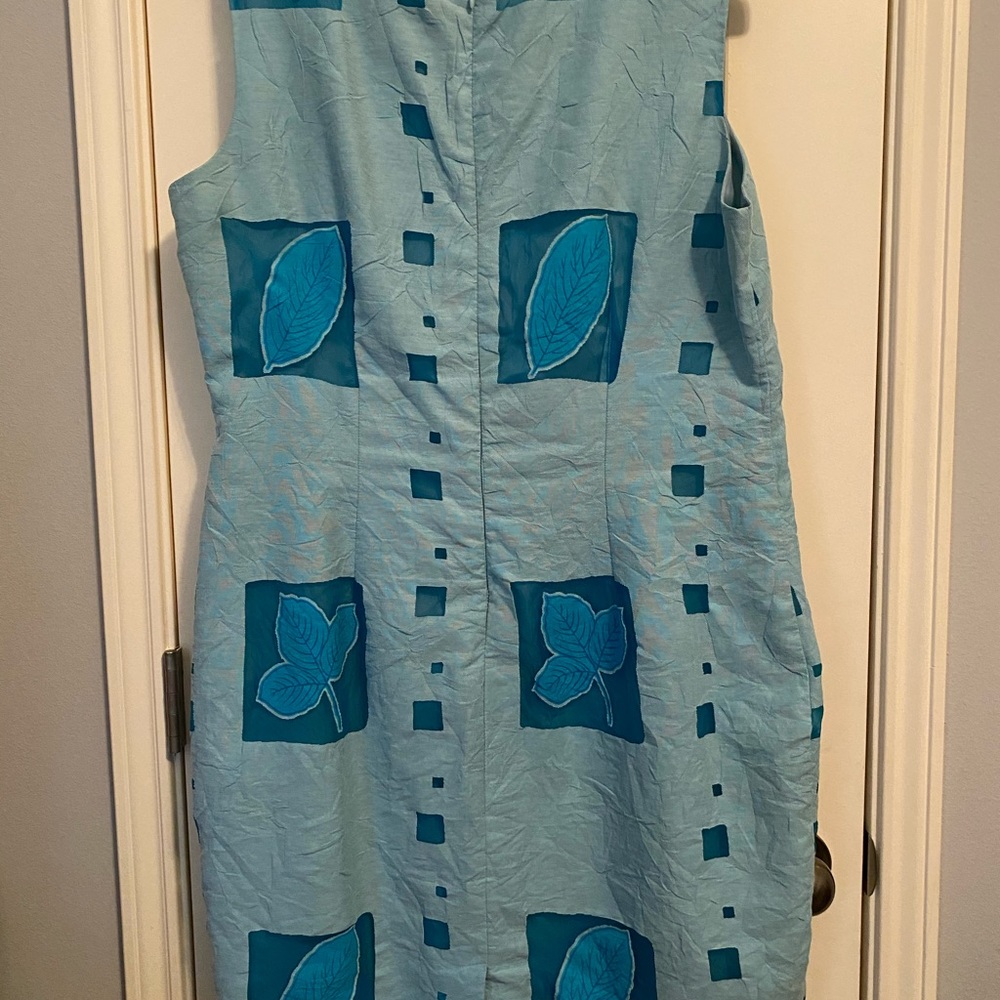 Dress - Picture 2 of 3
